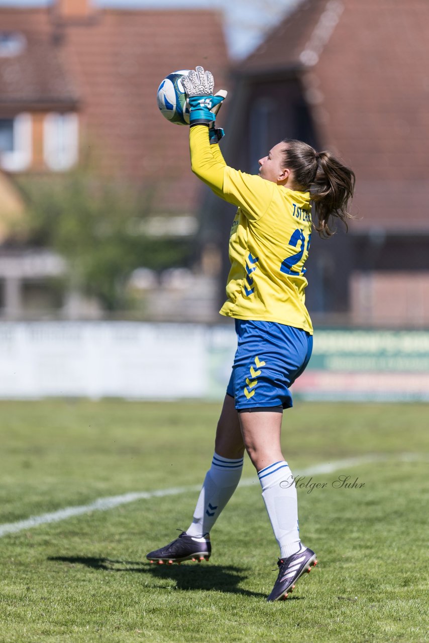Bild 270 - F TSV Zarpen - Holstein Kiel II : Ergebnis: 2:6